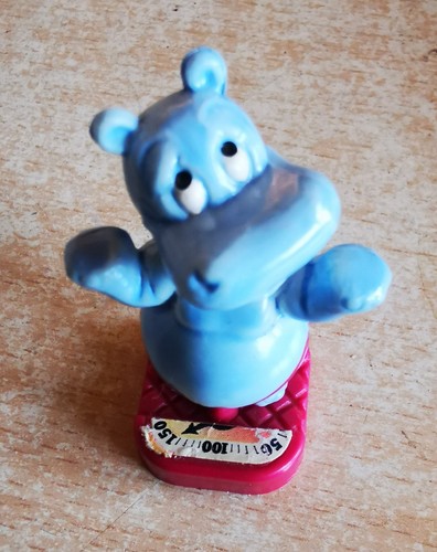 Happy hippo mit waage aus - hippo,