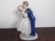 DEKORATIVE PORZELLANFIGUR