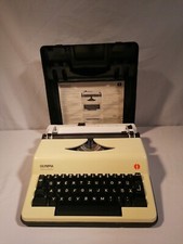Schreibmaschine Olympia Monica