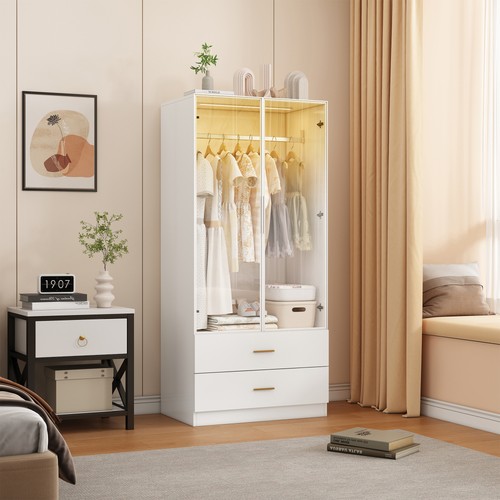 Kleiderschrank mit
