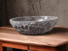 Waschbecken aus grauem