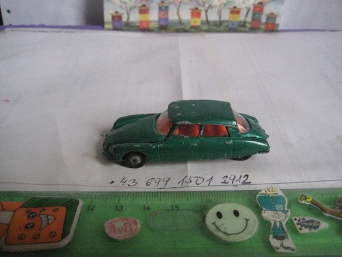Majorette citroen ds - no,