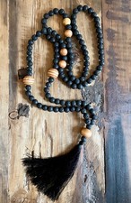 Mala Kette - Lava & Holz - NEU - Buddha - Yoga - Halskette - Perlen 8mm - Quaste