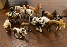 Schleich 11 Pferde + 2 Reiter