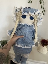 Haunted Doll Puppe Spukpuppe Dämonisch Geist Neutral Spirit