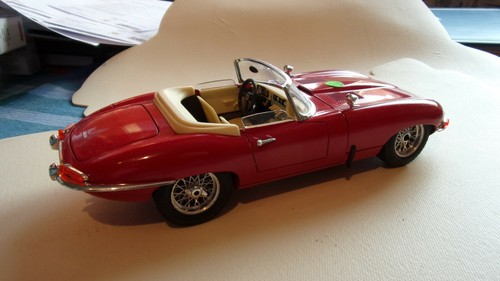Bburago italy jaguar - italy,