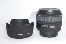 Sigma EX 30mm f/1.4 DC HSM