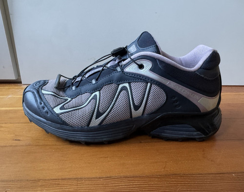 Salomon whisper size 44 - xt,