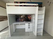 Hochbett mit Schreibtisch und Schrank mit 3 Böden von IKEA weiß