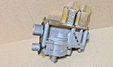 Junkers Gasarmatur  8747003773