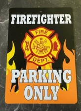 US Schild "Firefighter parking