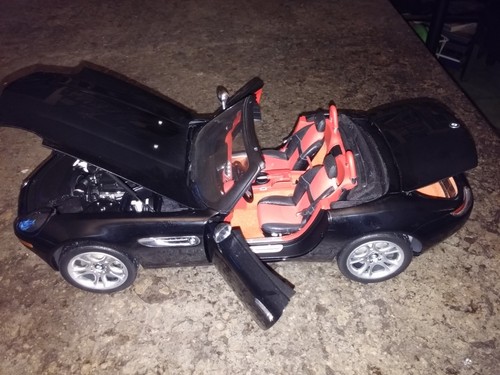 Kyosho bmw z 8 schwarz - kyosho,