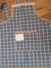 Kochschürze Latzschürze  B 70 cm breit L 75 cm , blau- kariert , BW HANDARBEIT