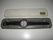 Vintage United Colors of Benetton Armbanduhr by Bulova (in OVP)