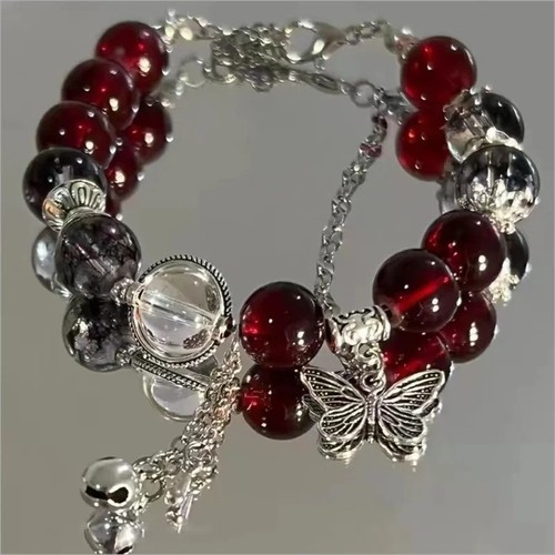 Perlenarmband mit rotem