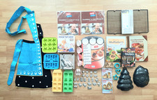 Konvolut Kochen Backen Schürze Bücher Muffinform Eiswürfelformen u.v.m.