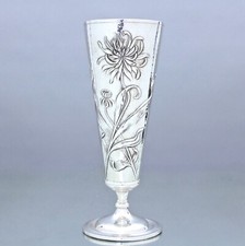 Floraler Jugendstil: große