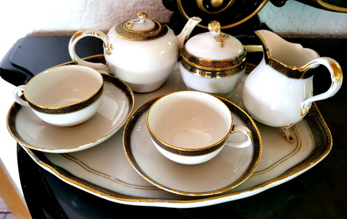 Teiliges tete - a, service