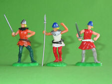 Hausser  Elastolin  Steckfigur 3 Normannen mit Waffen  Wikinger Nr. 6