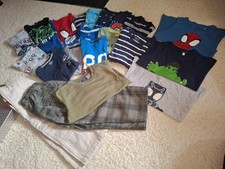 ✨️Kleiderpaket Jungen GR. 104 tolle Motive, Gepflegter Zustand ✨️