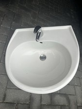 Waschbecken Waschtisch mit Wasserhahn 