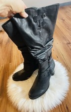 Hohe schwarze Lederstiefel von Marco Tozzi