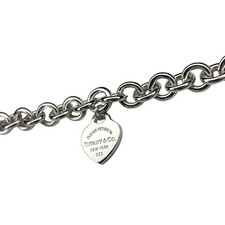 Tiffany & Co. silberner Herzanhänger an extra Gliederarmband in Geschenkbox
