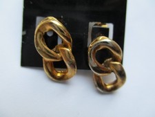 NEU! Schöne Ohrstecker