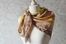 Seidentuch Herbstlaub braun gelbes Tuch 90 x 90 cm Seide coloriert Einzelstück