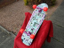 KOMPLETTES SKATEBOARD
