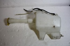 Wischwasserbehälter Nissan Almera N16 BJ 2002 28910BM400 mit Pumpe