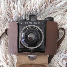 VEB Perfekta II Rollfilmkamera