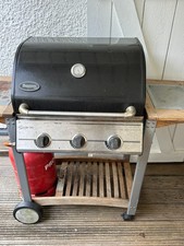 Gasgrill Burny gebraucht, 3 Brenner, Stahl-+ Holzablage, Schwarze Haube, mit Abd