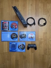 PS4 Konsole mit Controller