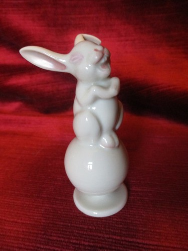 Rosenthal lachender hase - hase, auf
