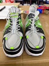 OP-0201 Schuhe Mit Rollen Skateboardschuhe unisex Gr.40 in grün B-WARE