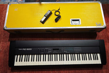 Roland RD-500 Stage Piano Digital Piano Keyboard mit Pedal DP-6 und Flightcase