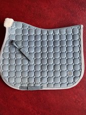 Vielseitig Schabracke für