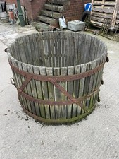 Alte Schloss Weinpresse 20er