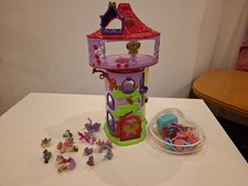 Filly Pferde Schlossturm mit