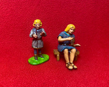 2 Burgbewohner, 7cm Figuren