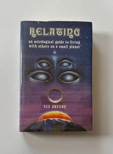 LIZ GREENE Relating: Guide to