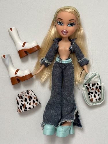 Bratz first edition cloe - first,