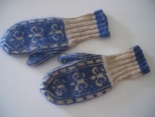 alte historische Handschuhe