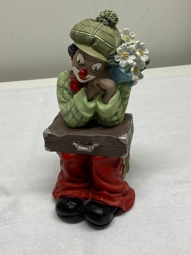 Gilde clown figur - clown, sitzend