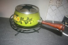 Fonduetopf mit Ständer und Gabelhalter, Spiritusbrenner, 6 Fonduegabeln, Vintage