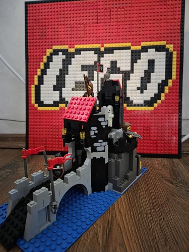 Lego 6075 wolfpack tower - lego,