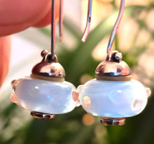 TROLLBEADS Ohrhaken mit Glasbeads Pastell Knospen, 925 Silber, TGLBE-10026