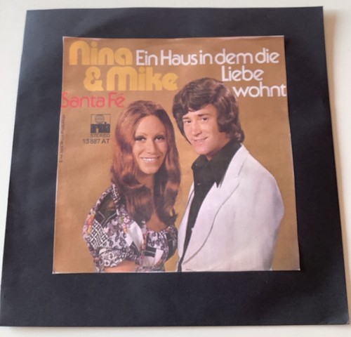 Nina mike ein haus - nina, haus,
