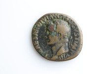 * Tiberius * As - PONTIF MAX TR POT XXXIIX (kleiner Globus links!)